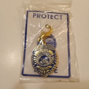VINTAGE JUNIOR OFFICER BADGE,  KEY CHAIN